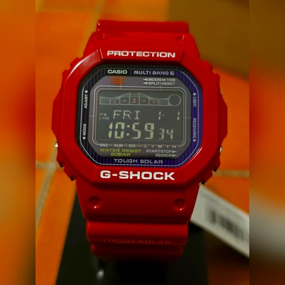 G-Shock GWX-5600C-4. Tide/Moon Phase Tough Solar Multi Band 6 NEAR MINT W/ Tag. - Picture 1 of 9
